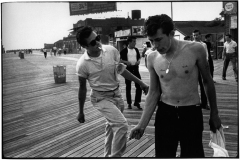 bruce-davidson-brooklyn-gang-4