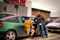 Mathilde aime Fabien, elle aime aussi leur maison au milieu des bois, les étoiles, les ruines et les personnes âgées. En revanche,
elle n’aime pas les enfants au supermarché.