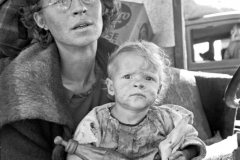 dorothea-lange-mother-and-baby-of-family-on-the-road-tulelake-siskiyou-county-california-1939