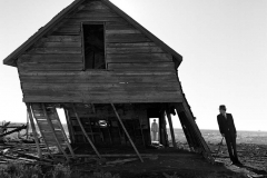 HMR_7a_RodneySmith_leaning_house_alberta_canada_2004