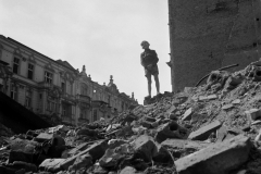 roman-vishniac-city-life-photographer-04