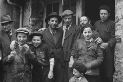 roman-vishniac-city-life-photographer-06