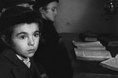 roman-vishniac-city-life-photographer-12