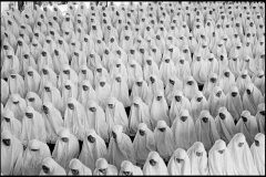 INDONESIA. Jakarta. 1989. Students of the Al Azhar college attend Friday prayer in the auditorium, transformed into a mosque for the occasion.