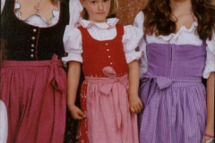 072004Dirndls96