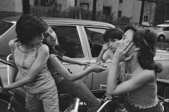 Meiselas_PrinceStreetsGirls_00005
